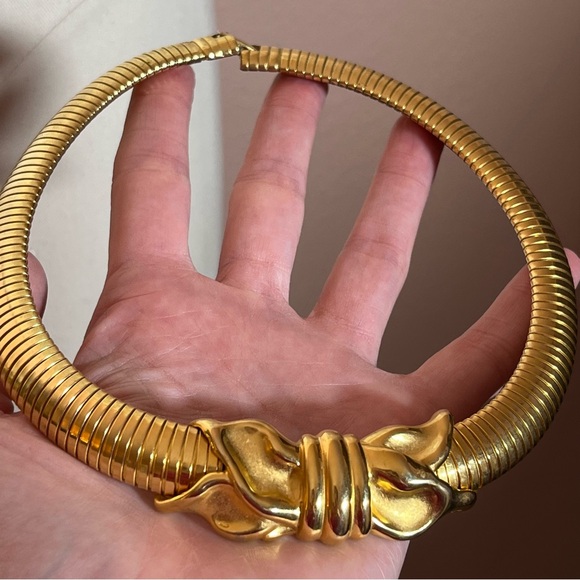 Vintage 80 90 Retro Heavy Matte Gold Thick Omega Chain Mobwife Choker Necklace - Picture 12 of 17